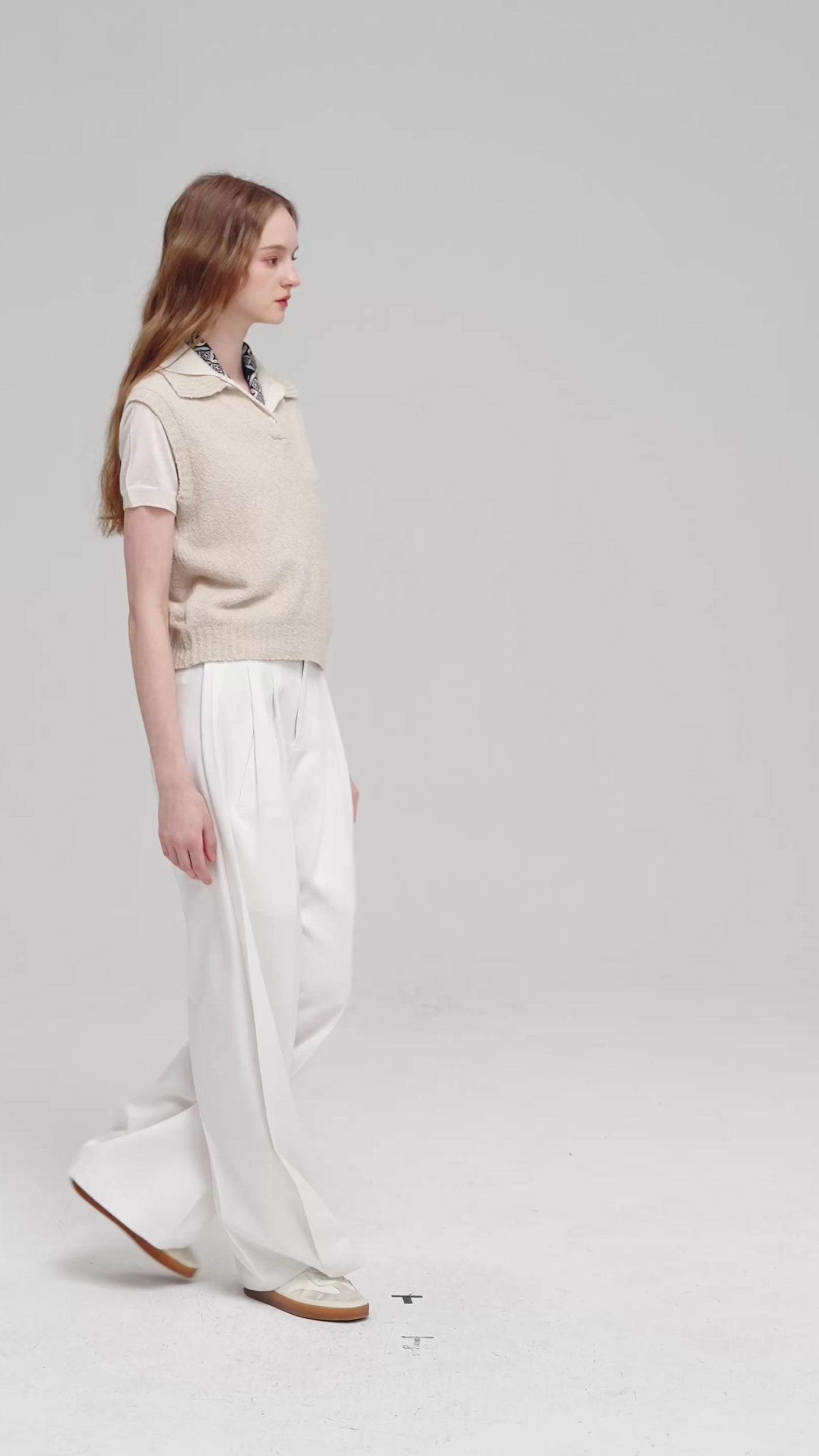 V-Neck Sleeveless Polo Collar Knitwear